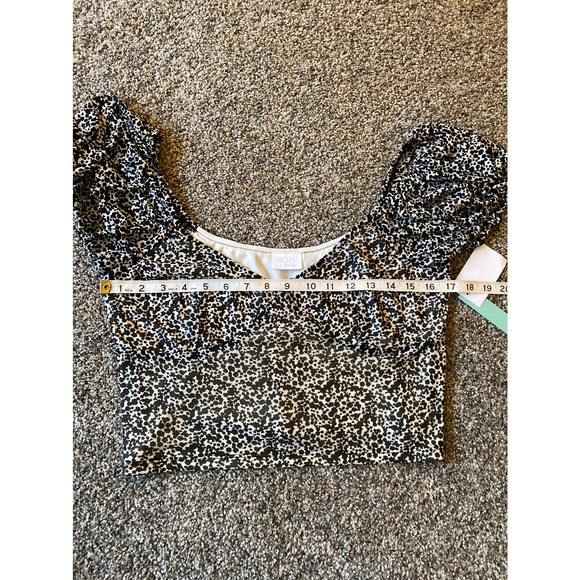 Abound - Black / White Crop Top - XL - Picture 4 of 4